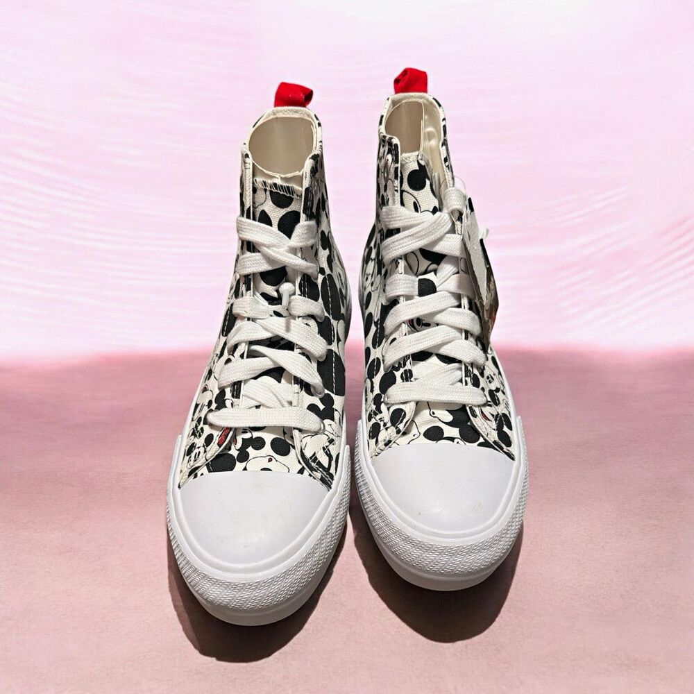 Disney - Mickey Mouse - Women’s High-Top Canvas Lace-Up Sneakers Black/White